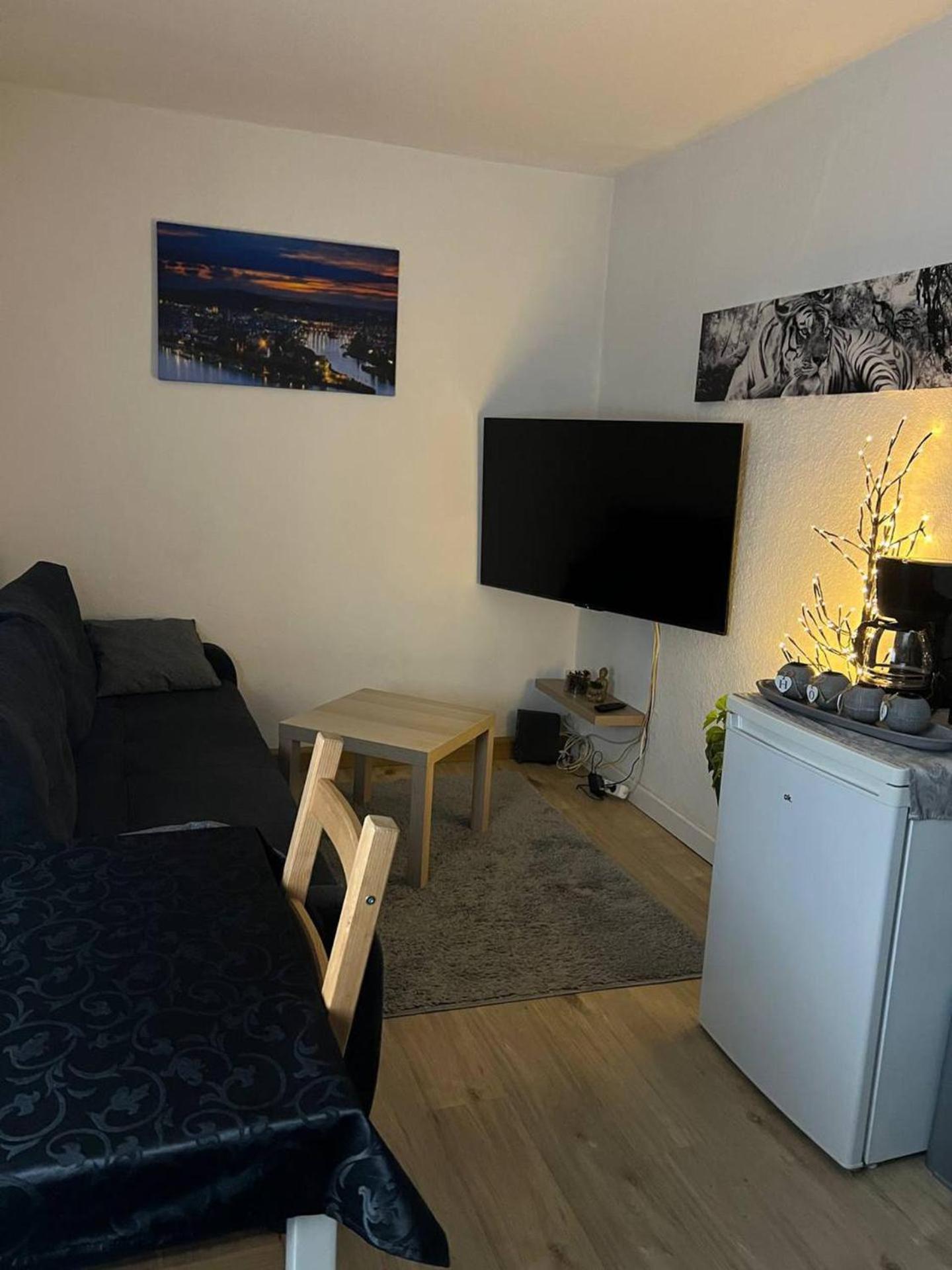 Lovely 1-Bed Apartment In Koblenz Koblenz  Exterior photo